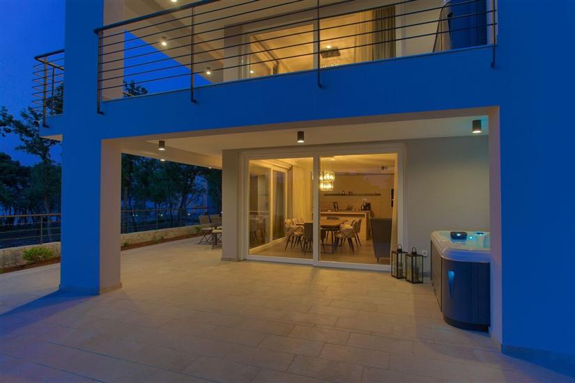 Apartment A1, for 8 persons