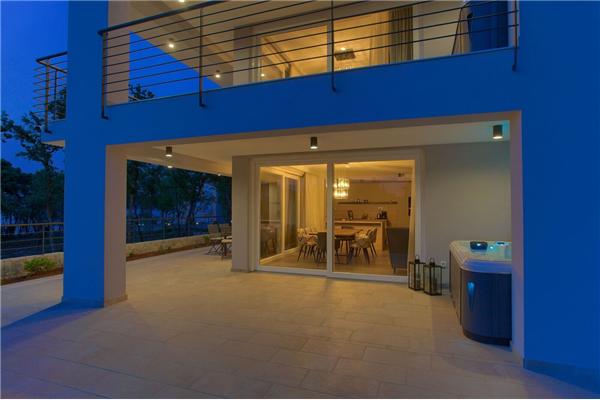 Apartment A1, for 8 persons