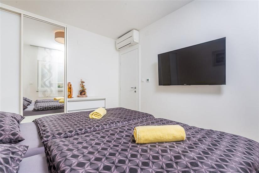 House K1, for 8 persons