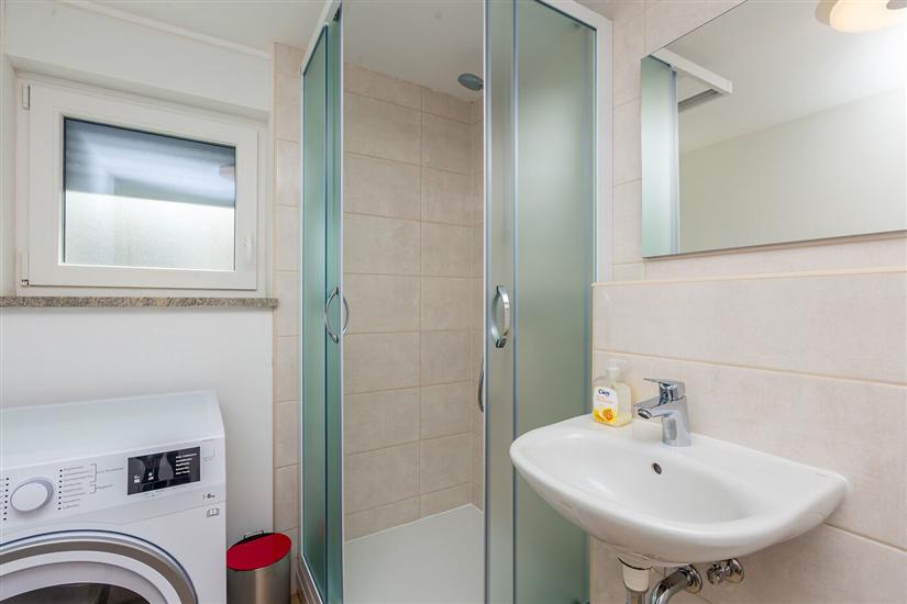 House K1, for 8 persons