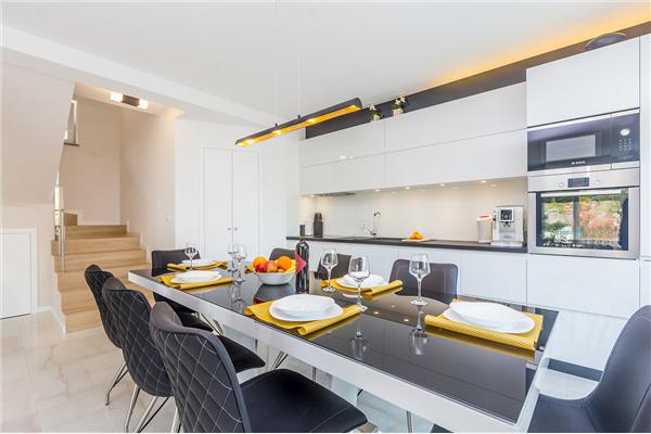 House K1, for 8 persons