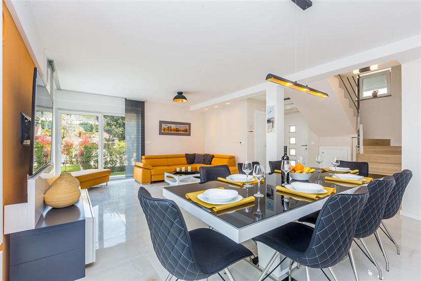 House K1, for 8 persons