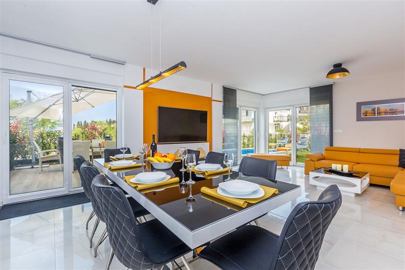 House K1, for 8 persons