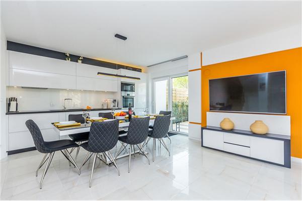 House K1, for 8 persons