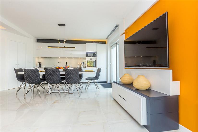 House K1, for 8 persons