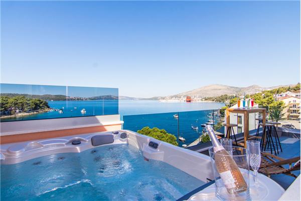 Apartment A1, for 6 persons