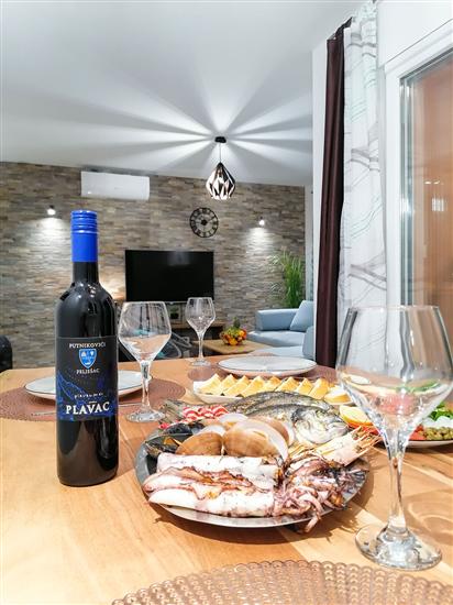 Apartment A1, for 6 persons