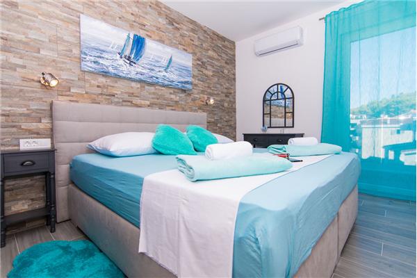 Apartment A1, for 6 persons