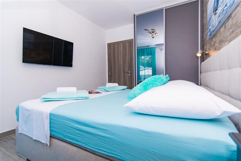 Apartment A1, for 6 persons