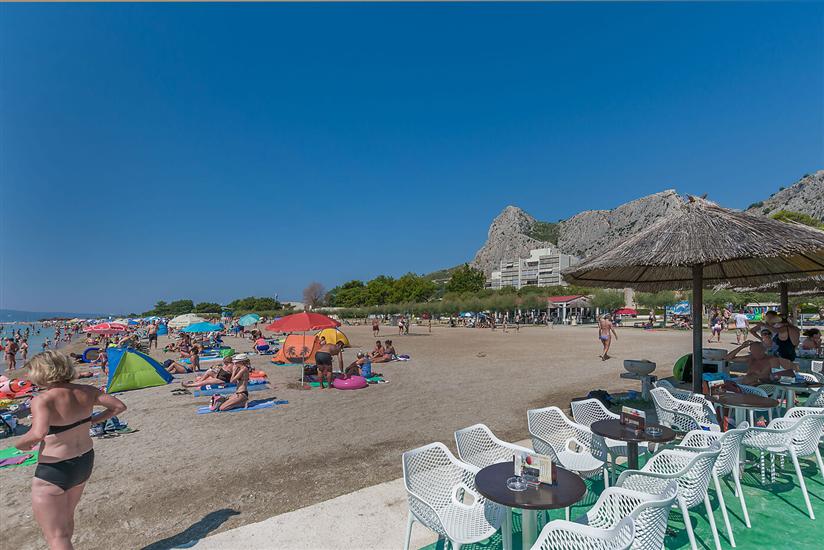 Apartments JUGO i BURA