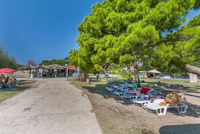 Apartments JUGO i BURA