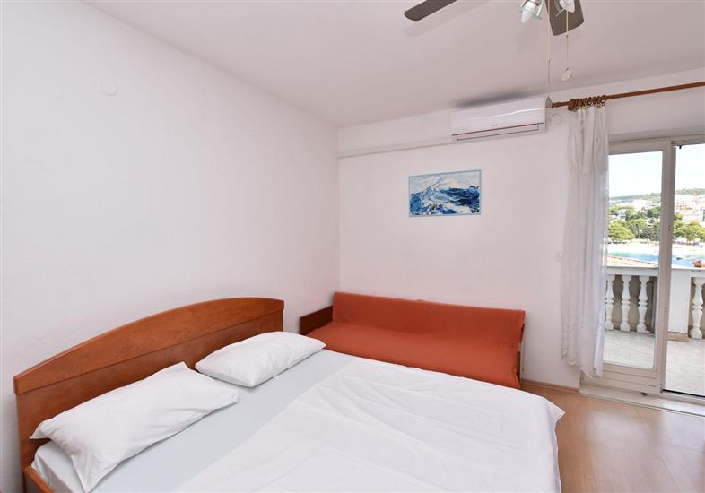 Apartment A2, for 6 persons