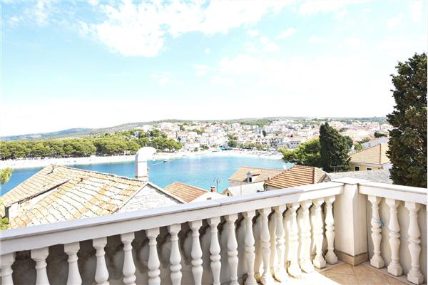 Apartment A2, for 6 persons