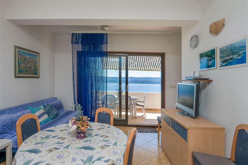 Apartment A1, for 5 persons