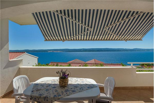 Apartment A1, for 5 persons