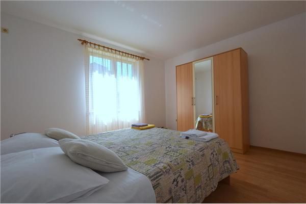 Apartment A1, for 6 persons