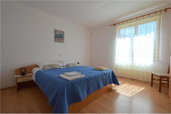 Apartment A1, for 6 persons