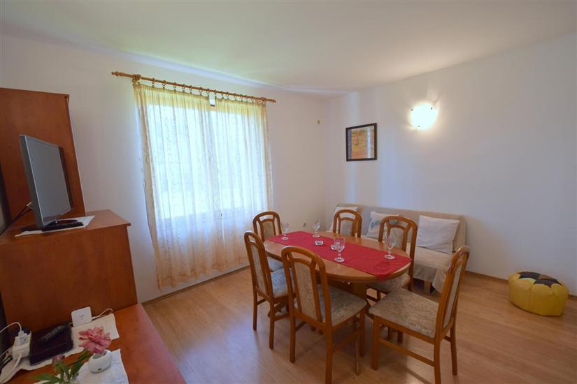 Apartment A1, for 6 persons