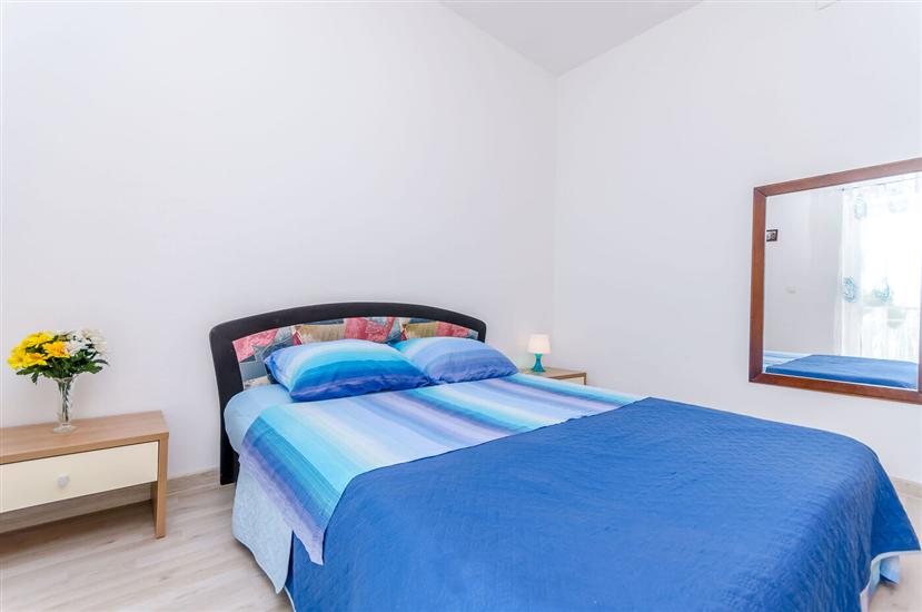 Apartment A1, for 8 persons