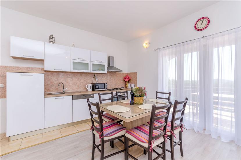 Apartment A1, for 8 persons
