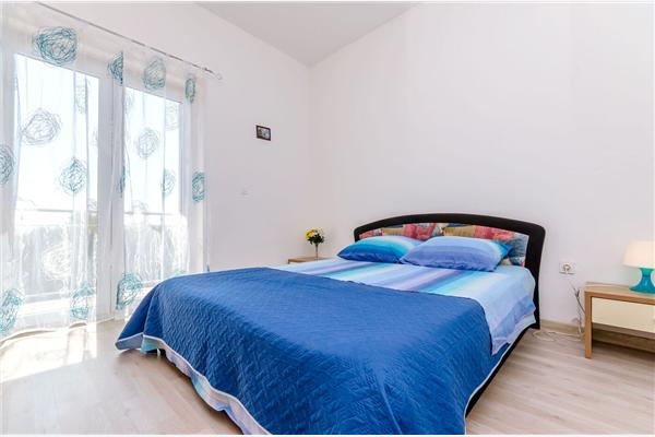 Apartment A1, for 8 persons