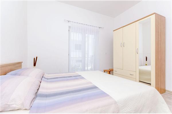 Apartment A1, for 8 persons