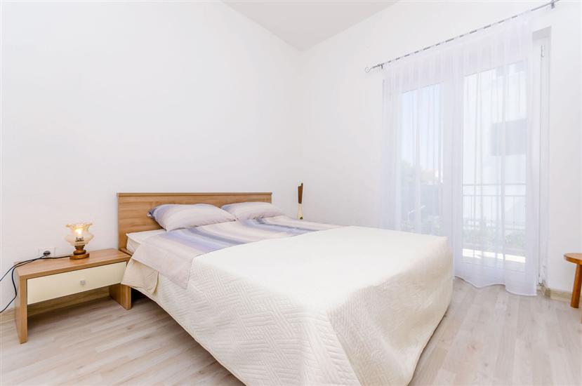 Apartment A1, for 8 persons