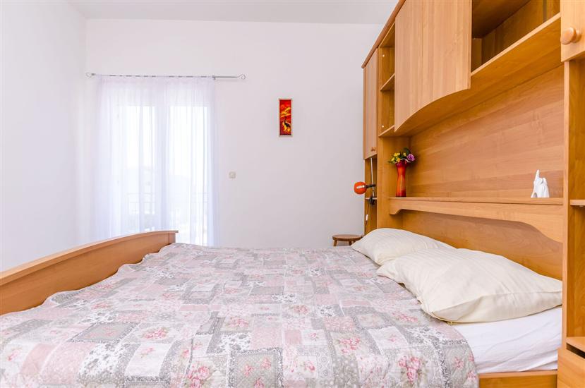 Apartment A1, for 8 persons