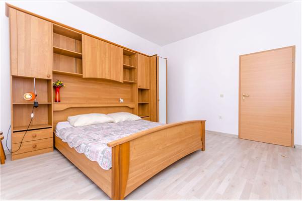 Apartment A1, for 8 persons