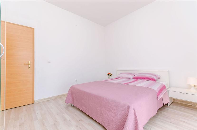 Apartment A1, for 8 persons