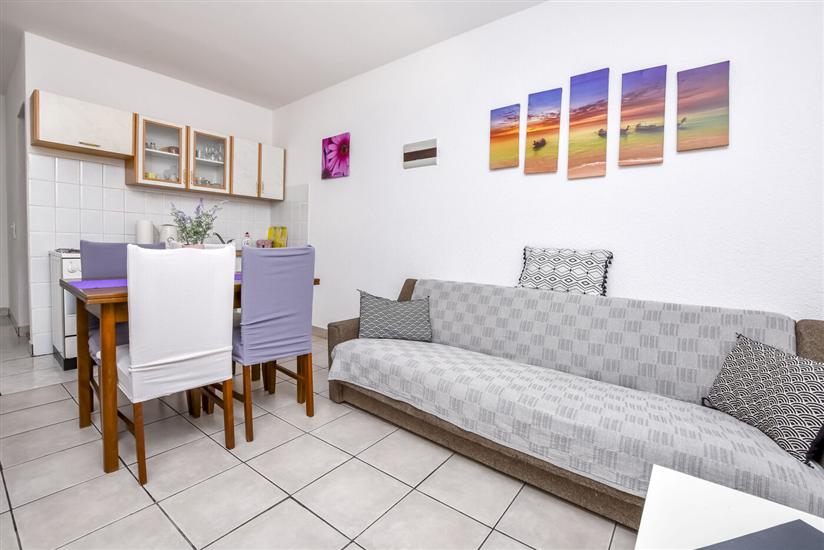 Apartment A1, for 5 persons