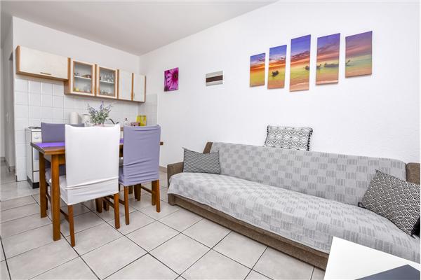Apartment A1, for 5 persons