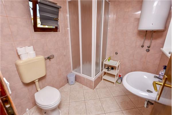 Apartment A2, for 5 persons