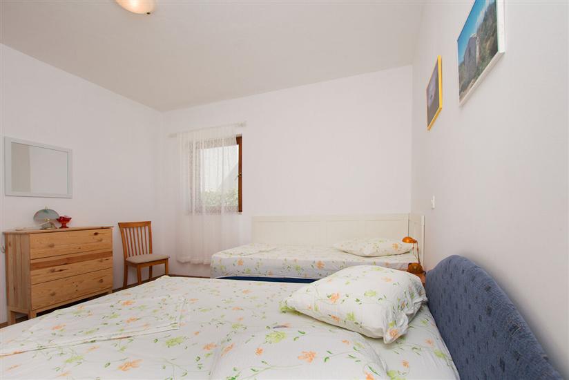 Apartment A2, for 5 persons