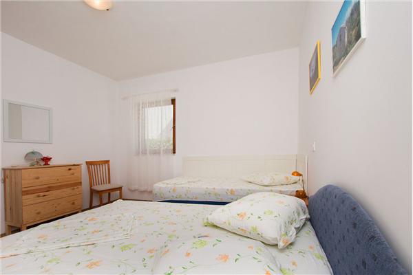 Apartment A2, for 5 persons