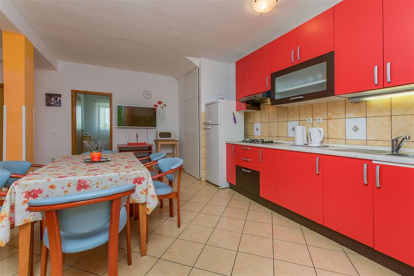 Apartment A2, for 5 persons