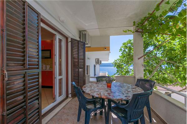 Apartment A2, for 5 persons