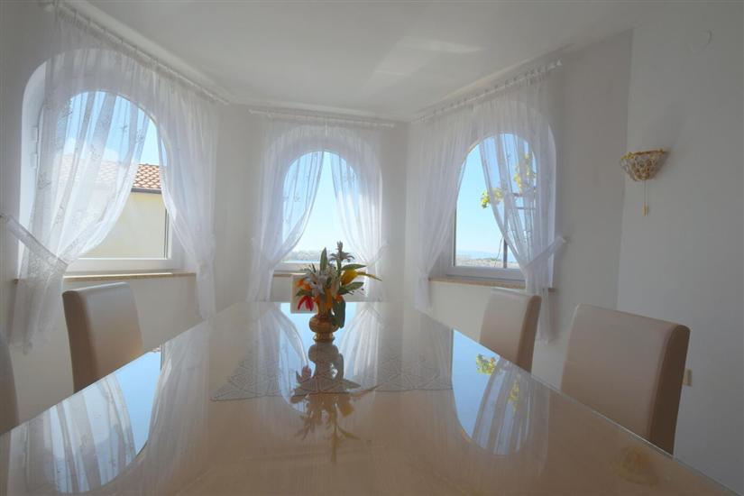 Apartment A1, for 8 persons