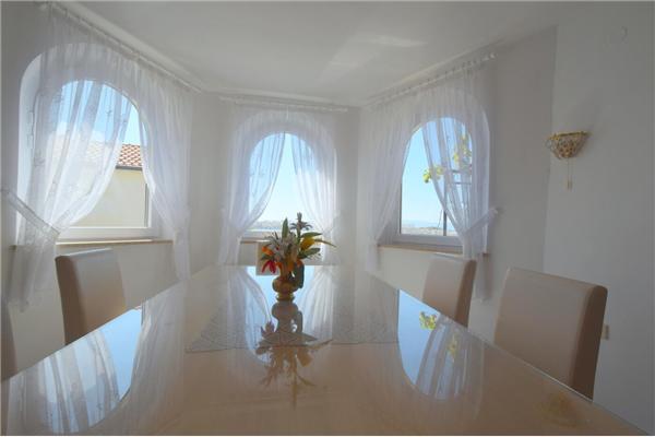 Apartment A1, for 8 persons