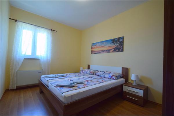 Apartment A1, for 8 persons