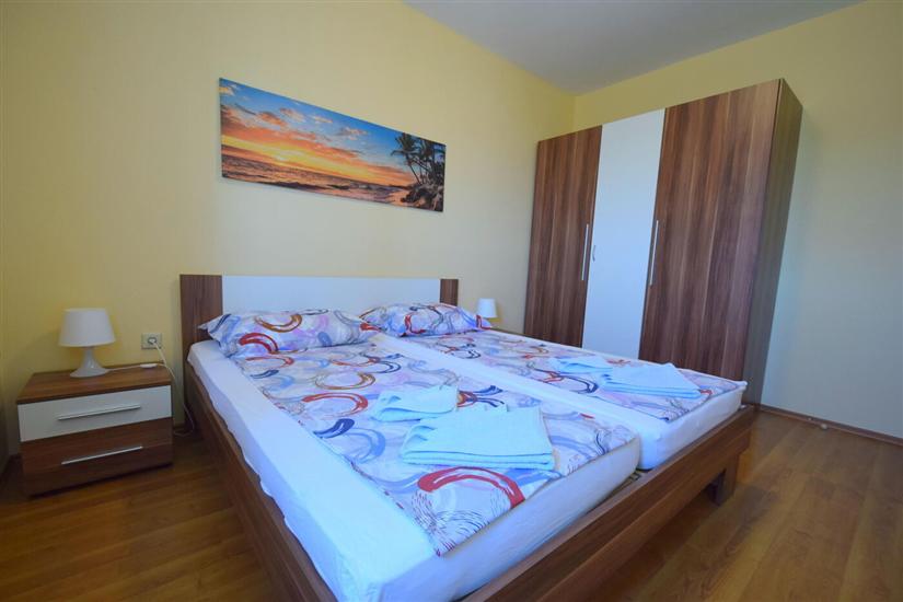 Apartment A1, for 8 persons