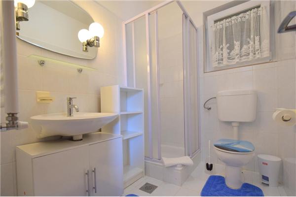 Apartment A1, for 8 persons