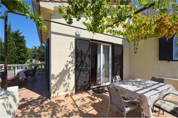 Apartment A1, for 8 persons