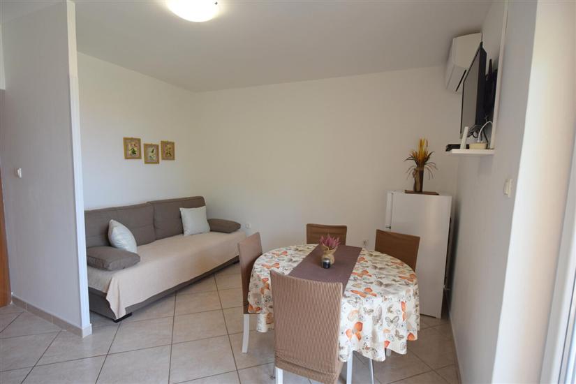 Apartment A4, for 3 persons