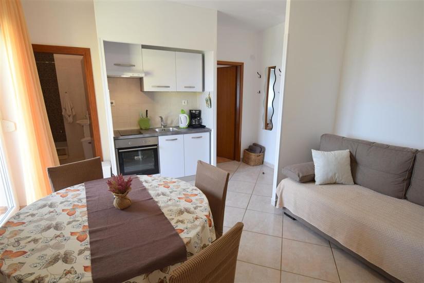 Apartment A4, for 3 persons