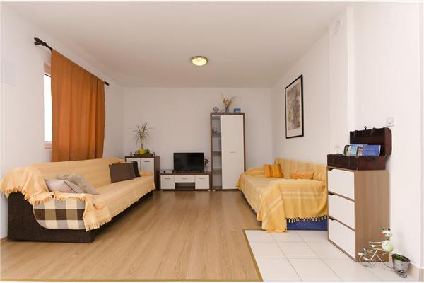 Apartman A4, na 6 osebe