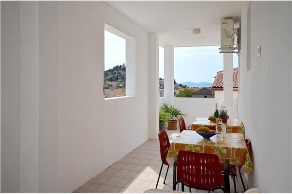 Apartment A4, for 6 persons