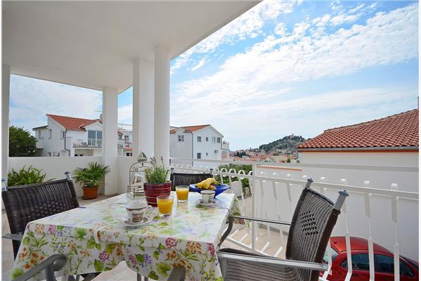 Apartment A4, for 6 persons