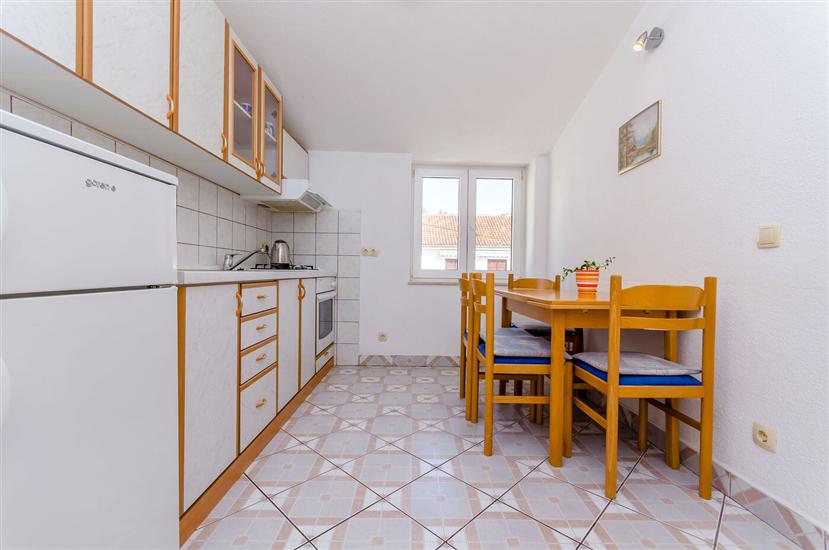 Apartment A4, for 4 persons