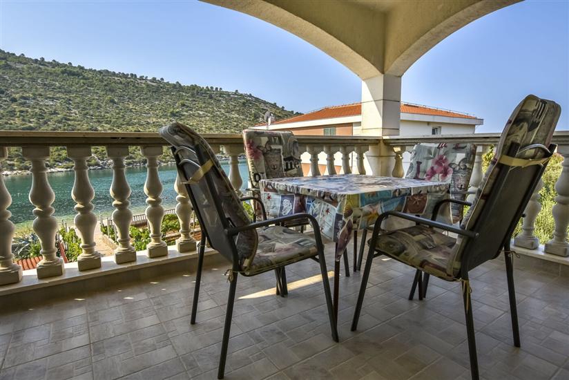 Apartment A2, for 4 persons